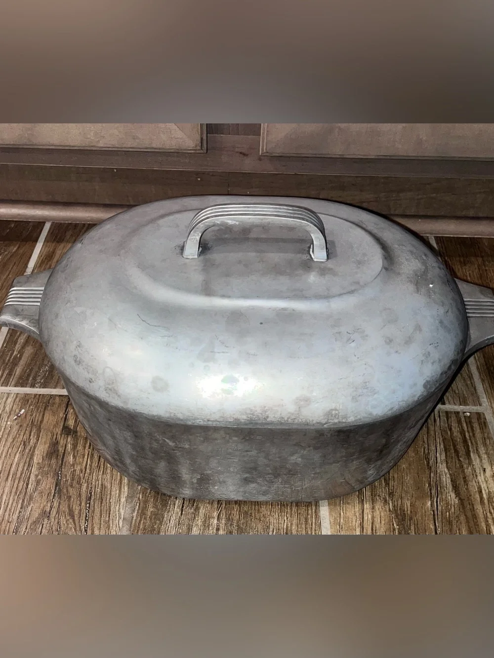 Vintage Magnalite 8 quart oval roaster Dutch oven